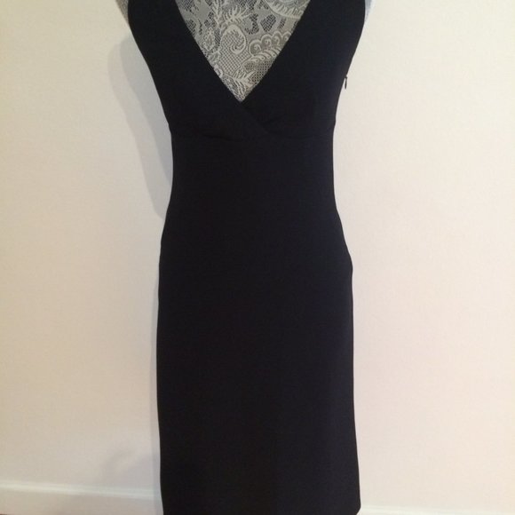 Beautiful Elegant Little Black Dress - Picture 1 of 8